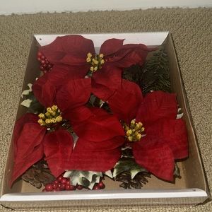 NWT: Ashland Floral Accent Poinsettia Mix
